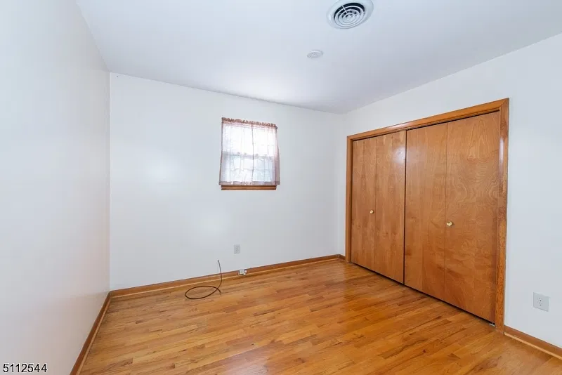 2 bed, 1.0 bath, $2,400 — Photo 4