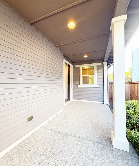 2441 NE Redford St — Photo 3