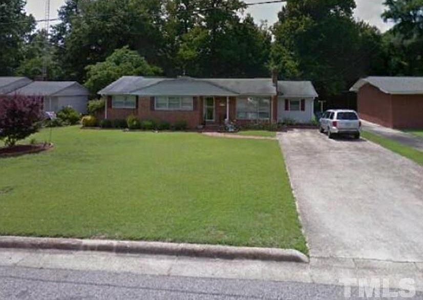 2nd image of 711 W Morris Cir