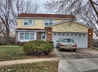601 Randi Ln, Hoffman Estates, IL 60169