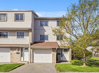 1975 Rosefield Rd #40, Pickering, ON L1V 3E3