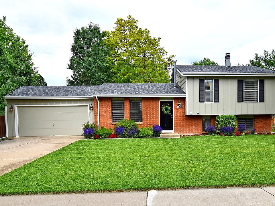 Welcome to 630 Mansfield Drive!