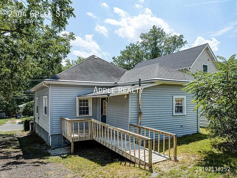 2504 Green St — Photo 19