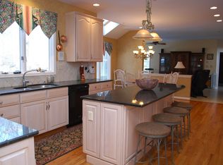 348 Long Ridge Ln, Exton, PA 19341