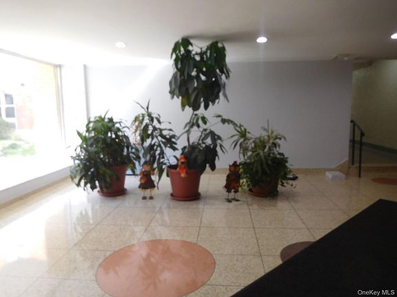 4th image of 2 Sadore Lane #7-T
