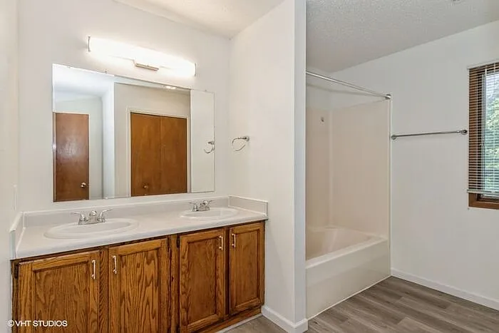1359 Southview Cir — Photo 12