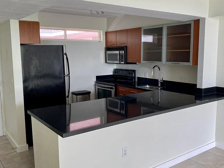 650 NE 64th St #G602 — Photo 9
