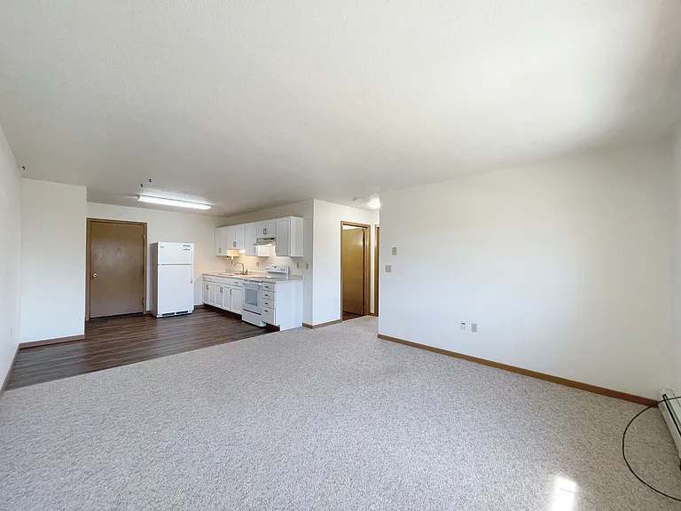 Dakota Terrace Apartments — Photo 11