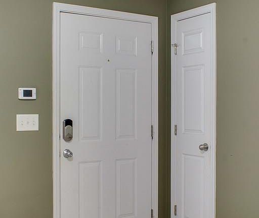 4th image of 412 McCoy Ct