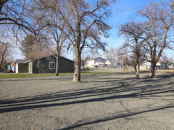2nd image of 5604 Echo St
