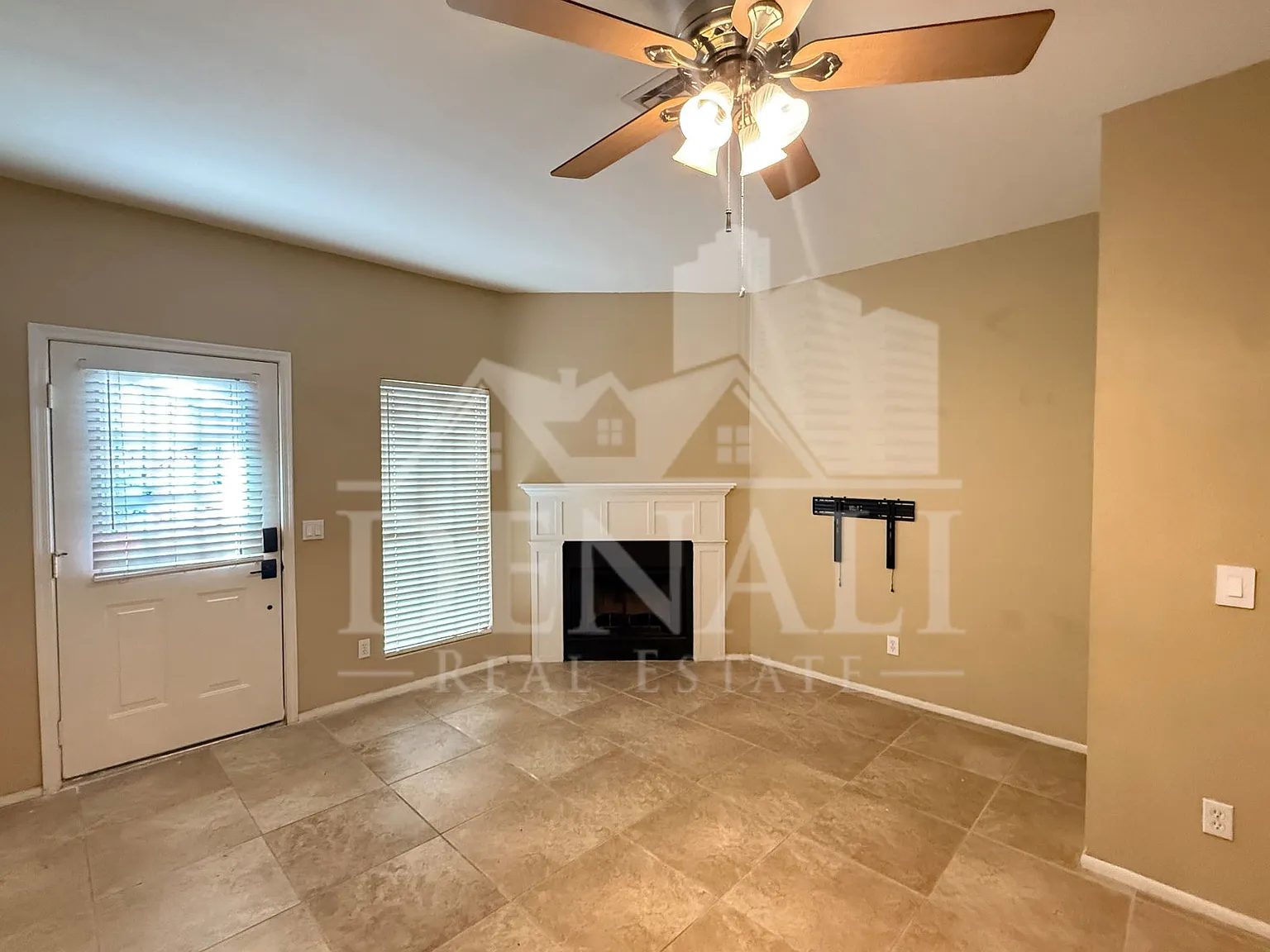 2 bed, 2.0 bath, 870 sqft, $1,495 — Photo 4