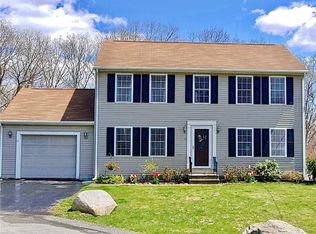 17 Sharon Dr, Cumberland, RI 02864