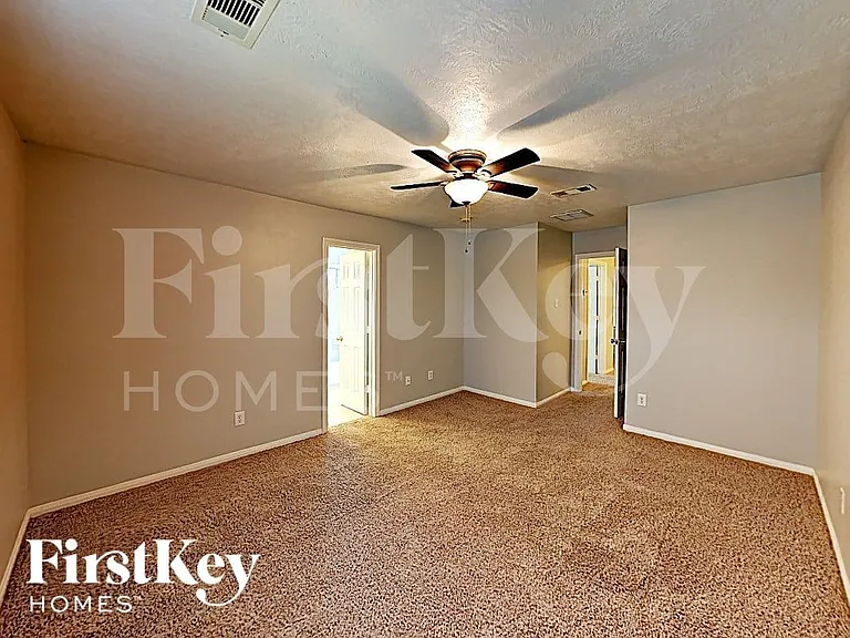 32218 Anne Ln — Photo 6