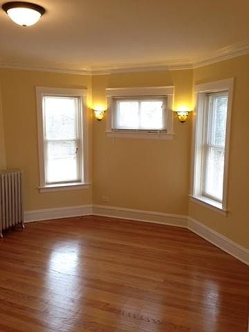 1st image of 4958 W Newport Ave #3