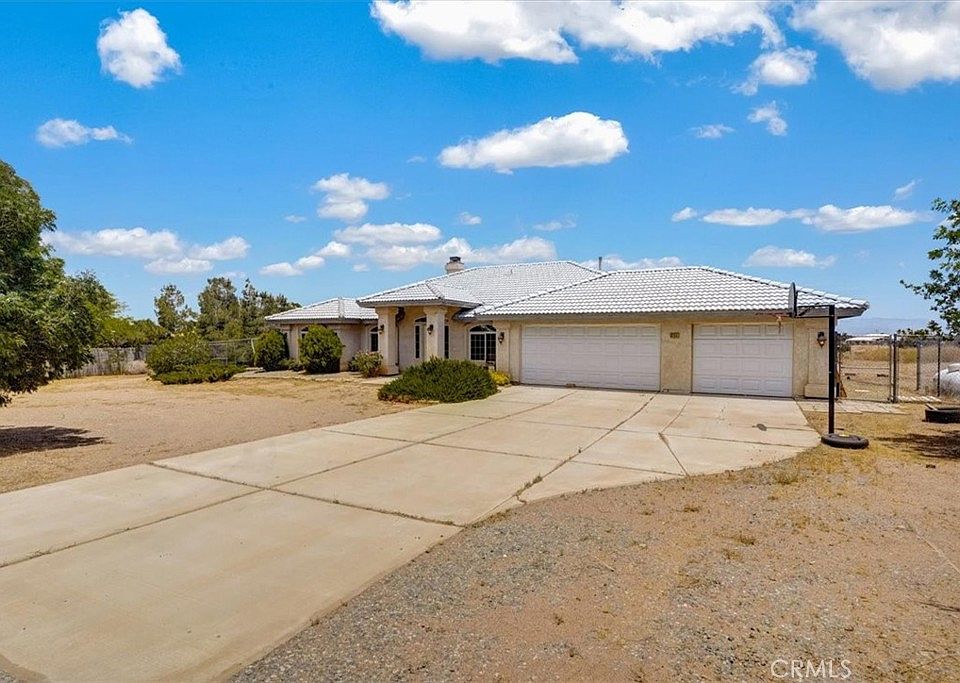 8755 Anaconda Ave, Oak Hills, CA 92344 Zillow