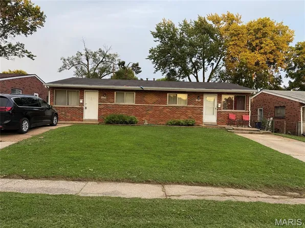 4064 Esseldale Dr, Saint Ann, MO 63074