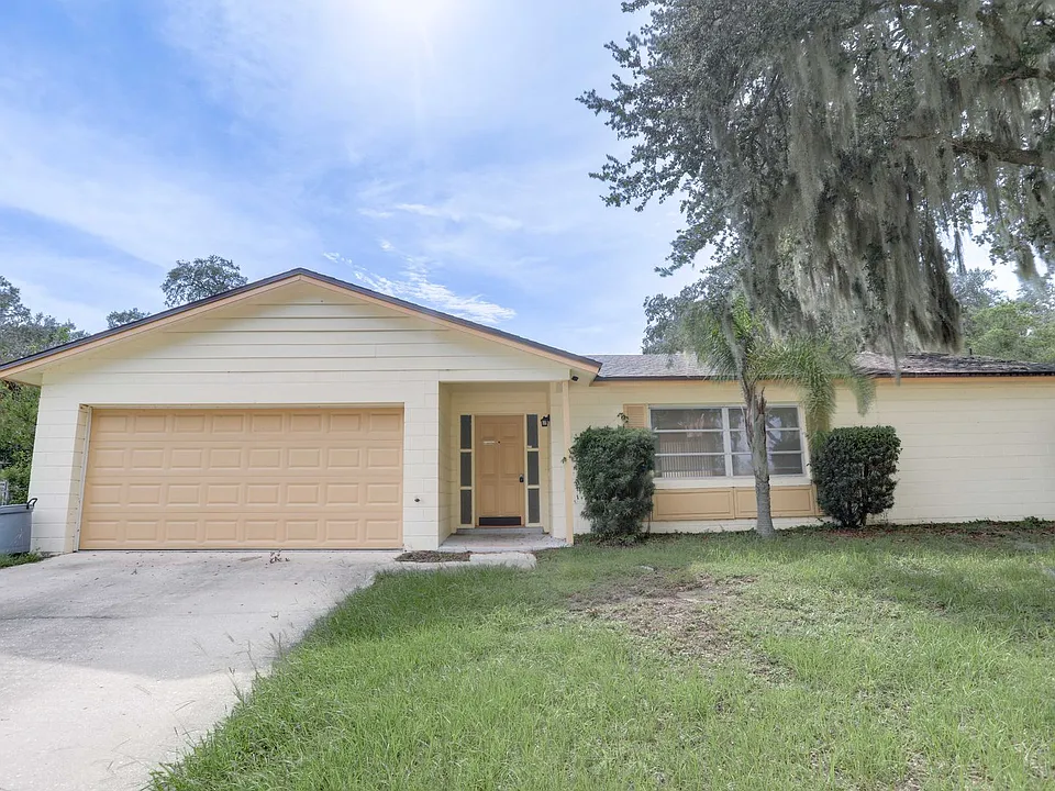 3086 Bluebrook Dr