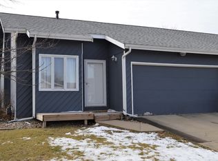 1020 Laesch Ave APT B, Bloomington, IL 61704