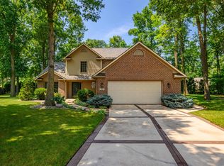 304 Cameron Hill Pl, Fort Wayne, IN 46804