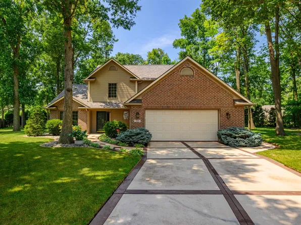 304 Cameron Hill Pl, Fort Wayne, IN 46804