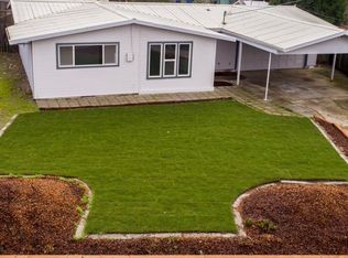 8008 Division Rd, White City, OR 97503