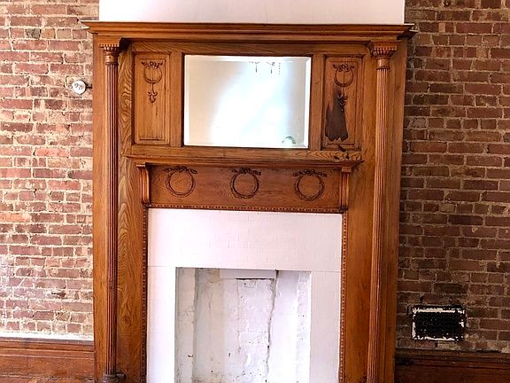 4th image of 308 W 98th St #3B