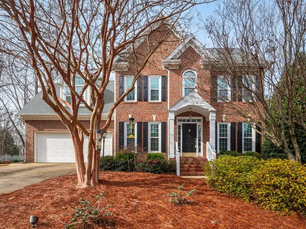 102 Robbins Reef Way, Cary, NC 27513