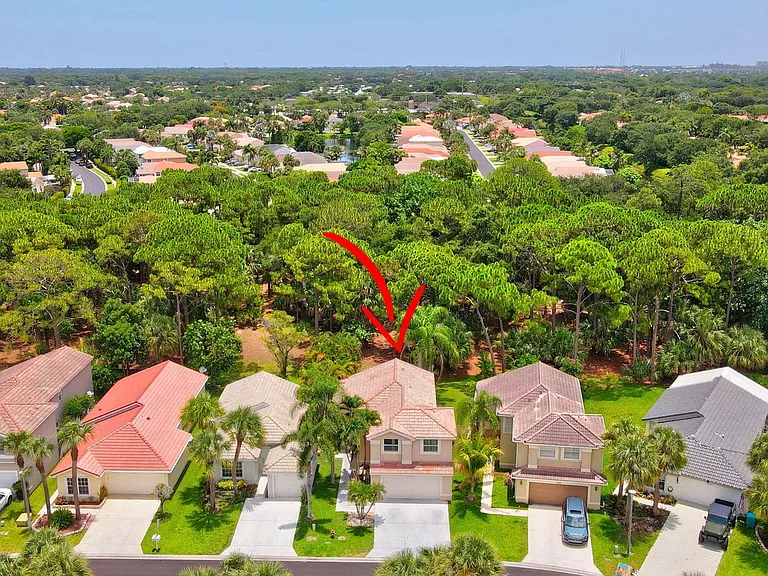 8332 Bermuda Sound Way — Photo 47