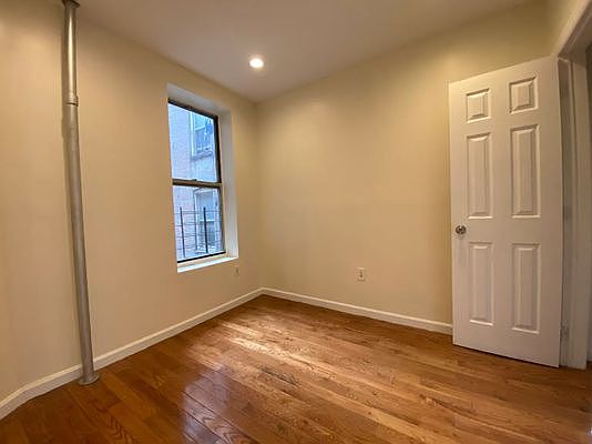 5th image of 532 W 143rd St #42A