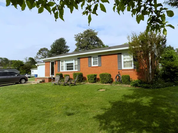 808 Julianne Dr, Jefferson City, TN 37760