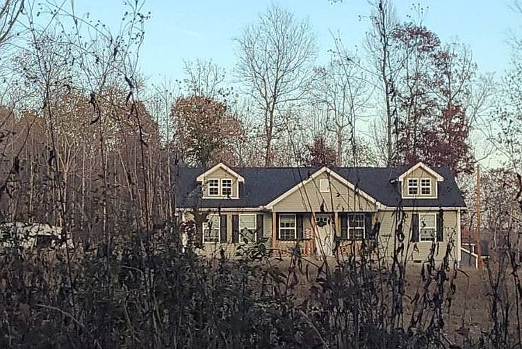 1st image of 965 Promise Land Rd