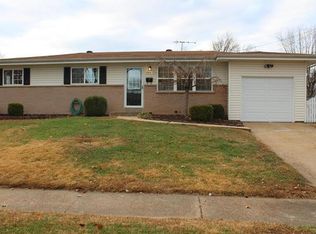175 Cortez Dr, Florissant, MO 63031