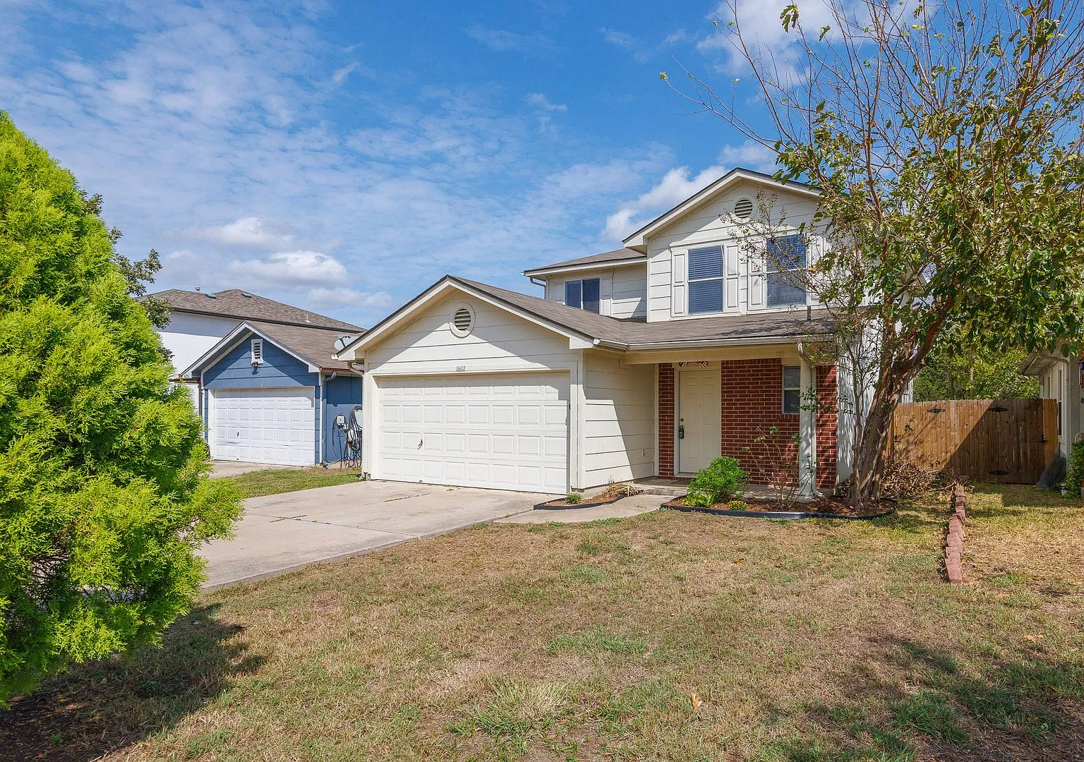 Beautifully Updated 4-Bedroom Home in Manor | Brand-New Flooring & Appliances + Large Private Yard! — Photo 2