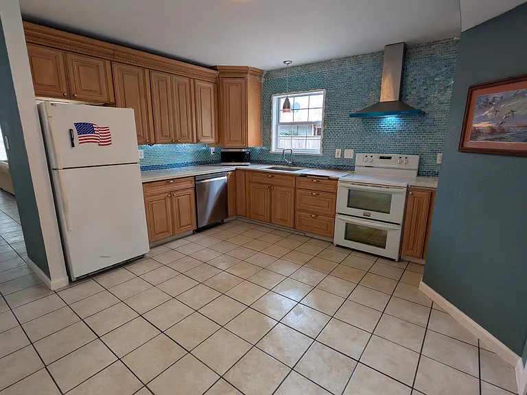 Cypressdale Dr — Photo 20