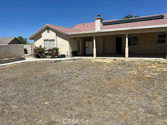 4 bed, 2.5 bath, 2458 sqft, $2,900 — Photo 4