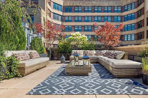 Rented by Camelot Realty Group | media 63