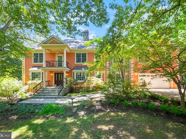 3312 Prosperity Ave, Fairfax, VA 22031