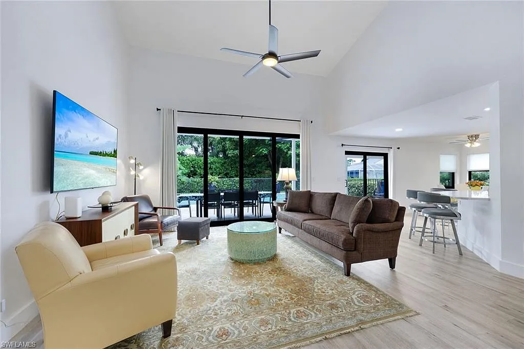 4 bed, 2.5 bath, 2367 sqft, $8,700 — Photo 3