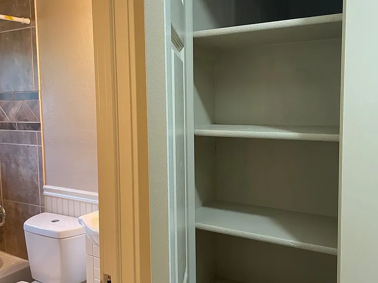 125 E Mrytle Flats — Photo 20