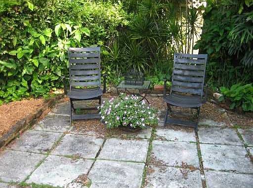 GARDEN/YARD