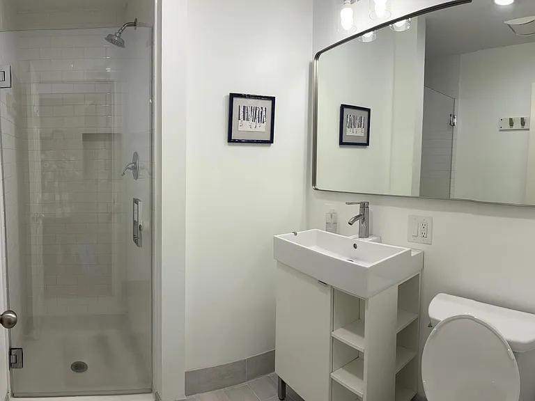 287 Spring St #5 — Photo 15