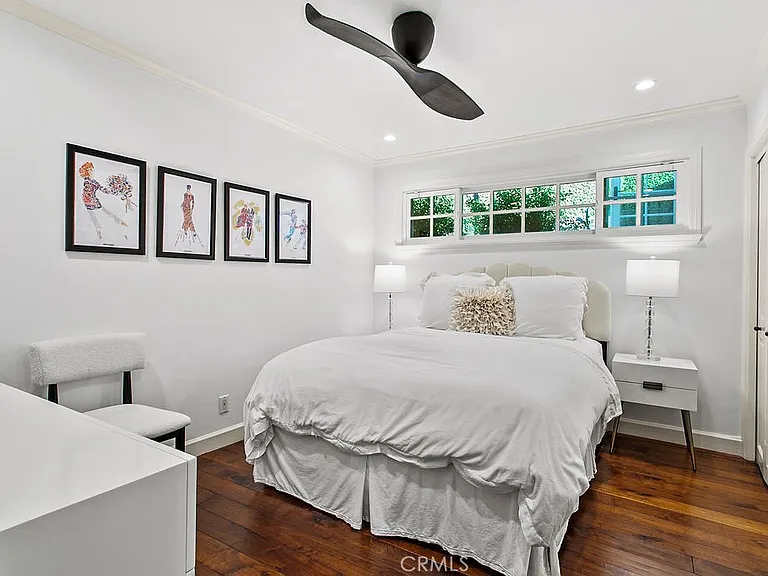 1010 Emerald Bay — Photo 46