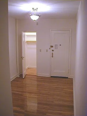 Rented by Your Vanity Realty | media 8