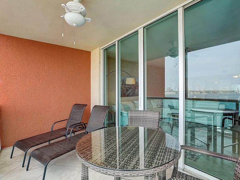 2650 Lake Shore Dr #804 — Photo 44