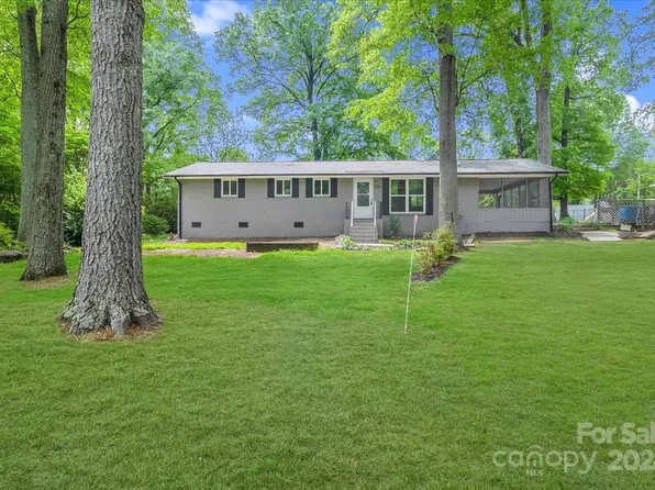 200 Amon Ln, Pineville, NC 28134