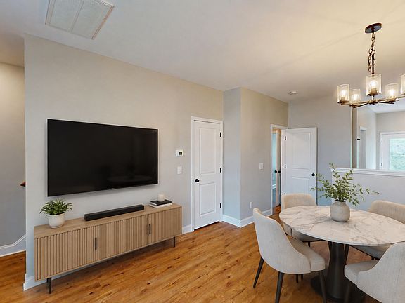 3rd image of 856 Levitan Dr
