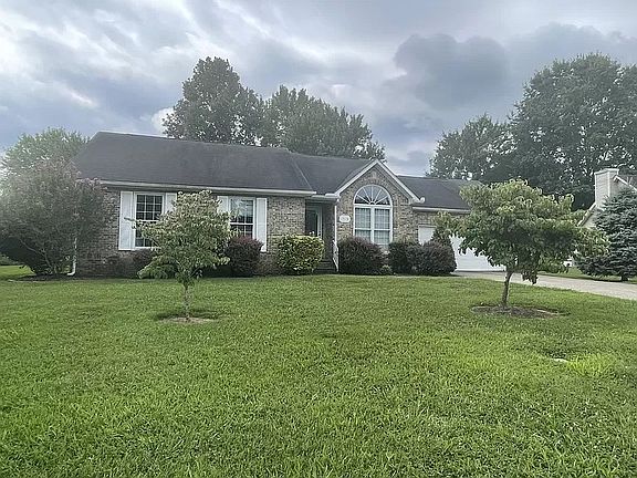 2nd image of 1515 Sycamore Dr