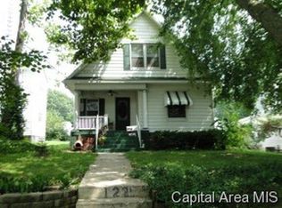 122 N Douglas Ave, Springfield, IL 62702