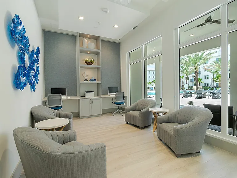 Smart Spaces for Modern Work