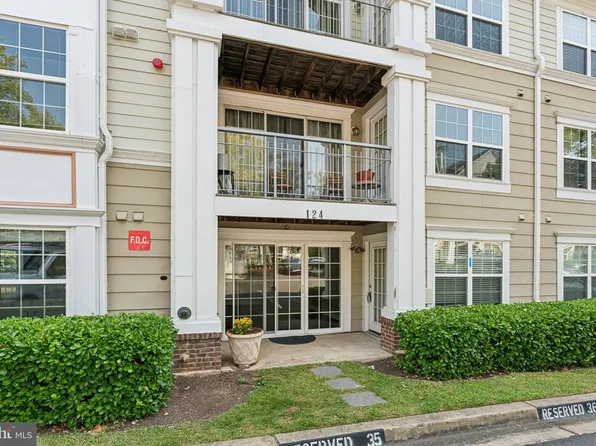 124 Kendrick Pl APT 18, Gaithersburg, MD 20878